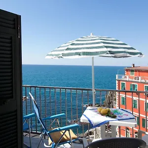  Apartment L'orizzonte Italy